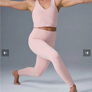 NEW w/ tags ALO YOGA 7/8 leggings xsmall